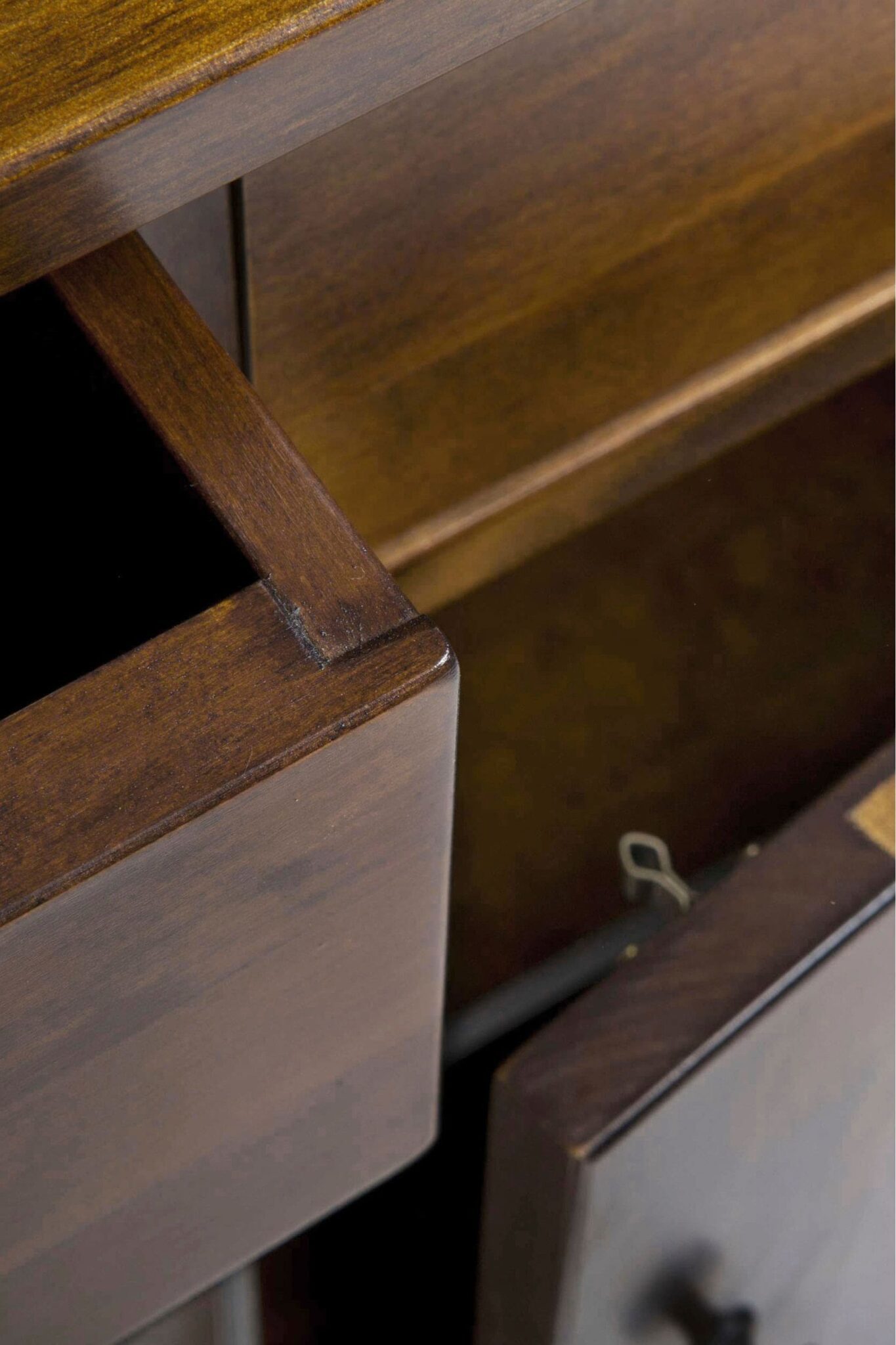 Detalj garrat skjenk