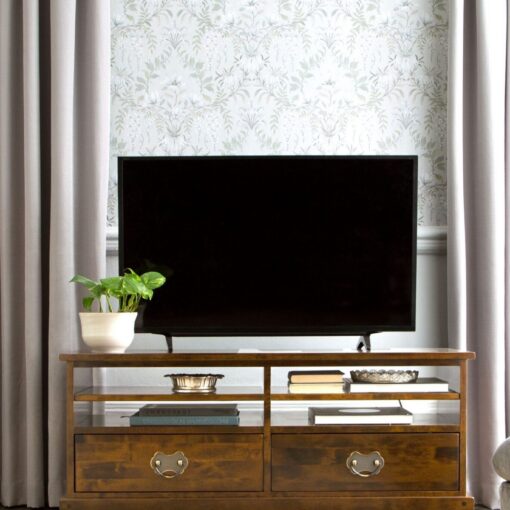 Garrat tv-benk i kastanjefarget bjørk