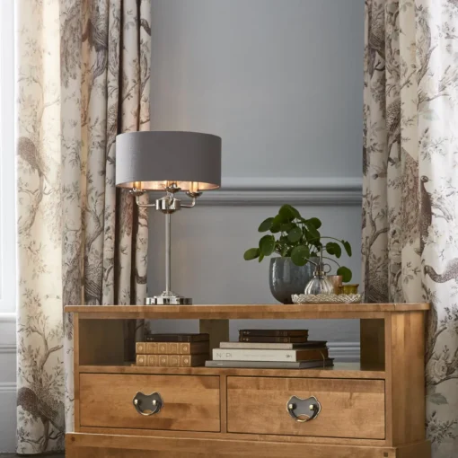 Garrat hjørne tv-benk i honningfarget bjørk