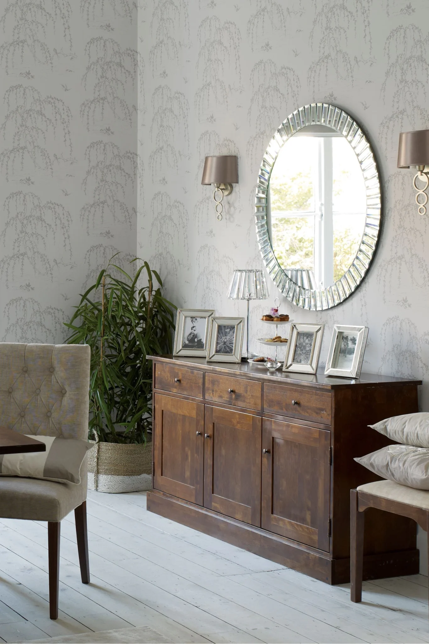 garrat skjenk 3dørs kastanje