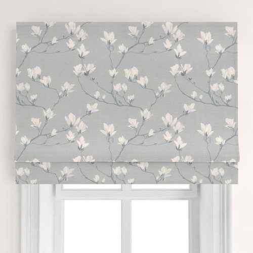 lift magnolia grove grey Liftgardin i skifergrått magnoliablomster