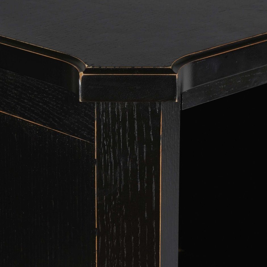 Henshaw detalj av uttrykk Detalj, lav bokhylle