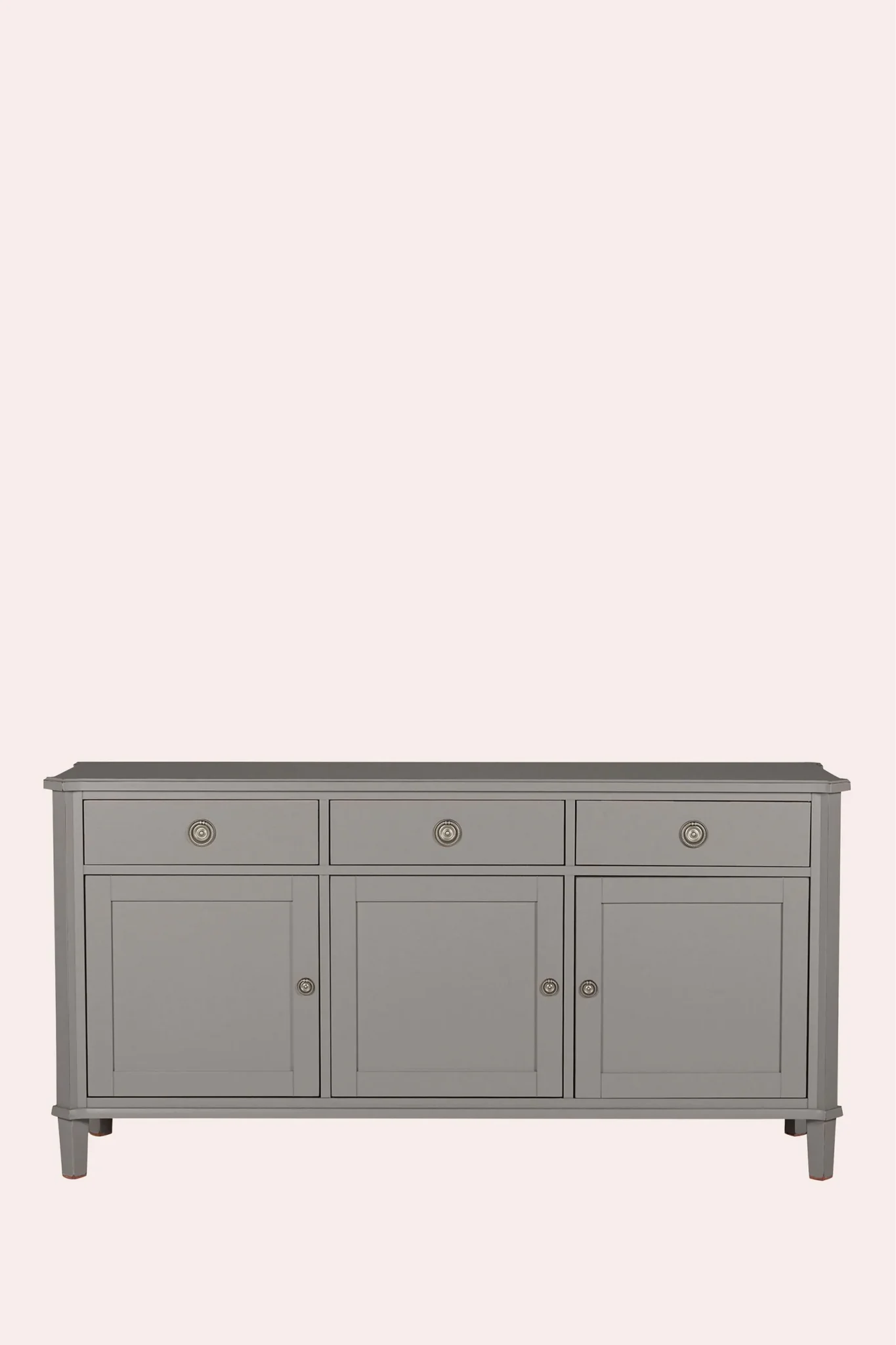 Henshaw skjenk med tre dører lys koksgrå Henshaw skjenk i lys koksgrå