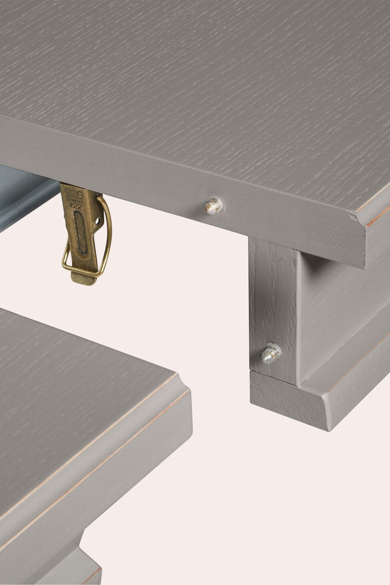 Henshaw spisebord uttrekk lys koksgrå detalj