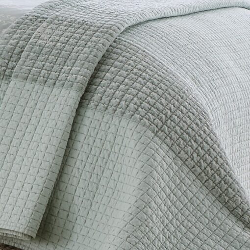 Sengeteppe i duck egg