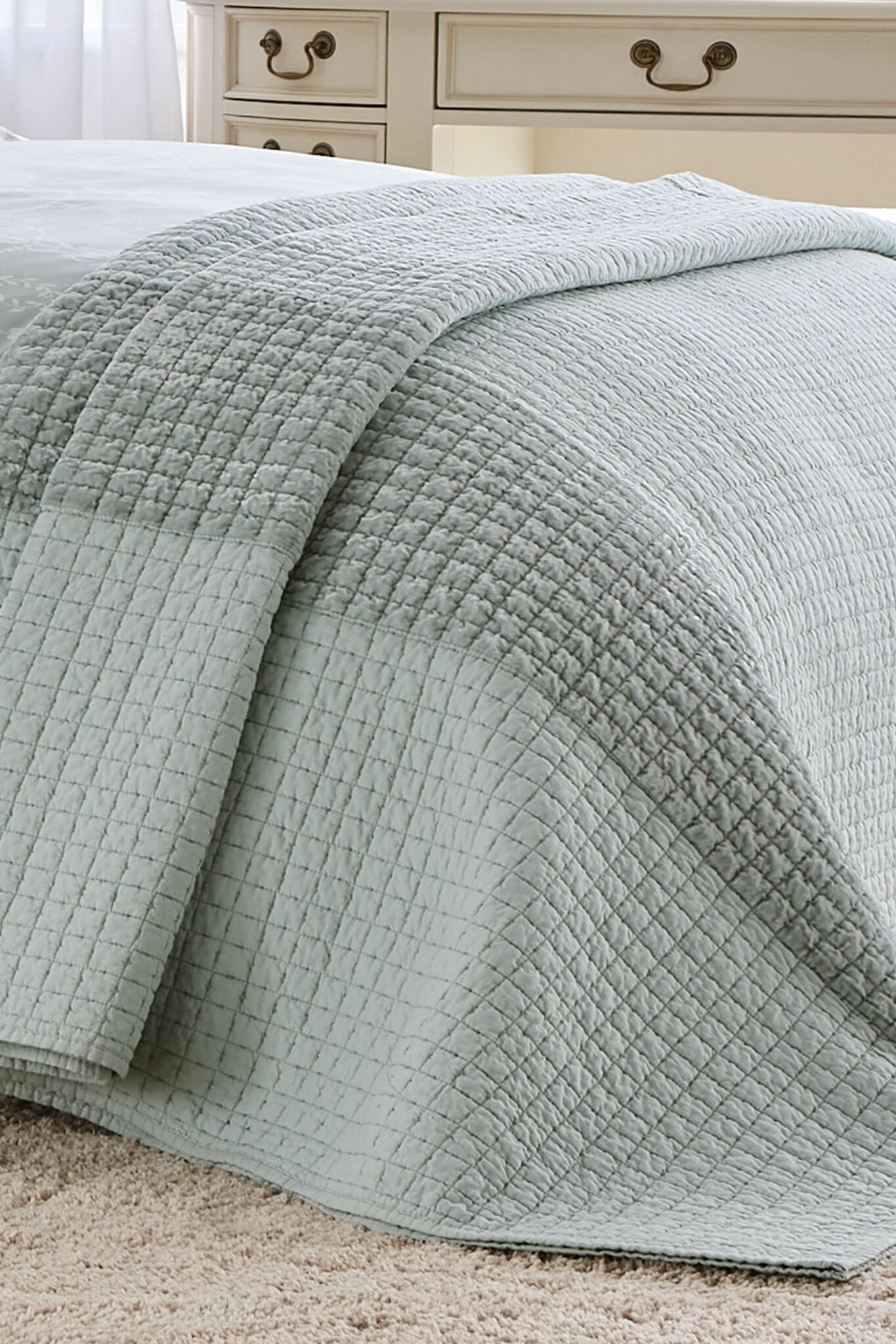 lewes sengeteppe d egg intr Sengeteppe i duck egg