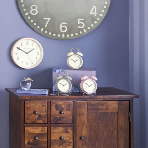 Skjenk med kjøpmannskuffer