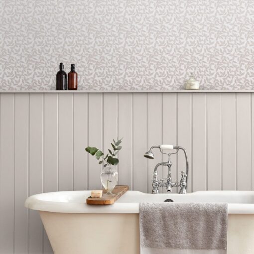 Erwood landlig tapet med blader i duegrått