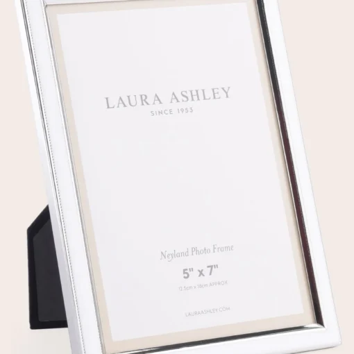 Enkel hvit fotoramme