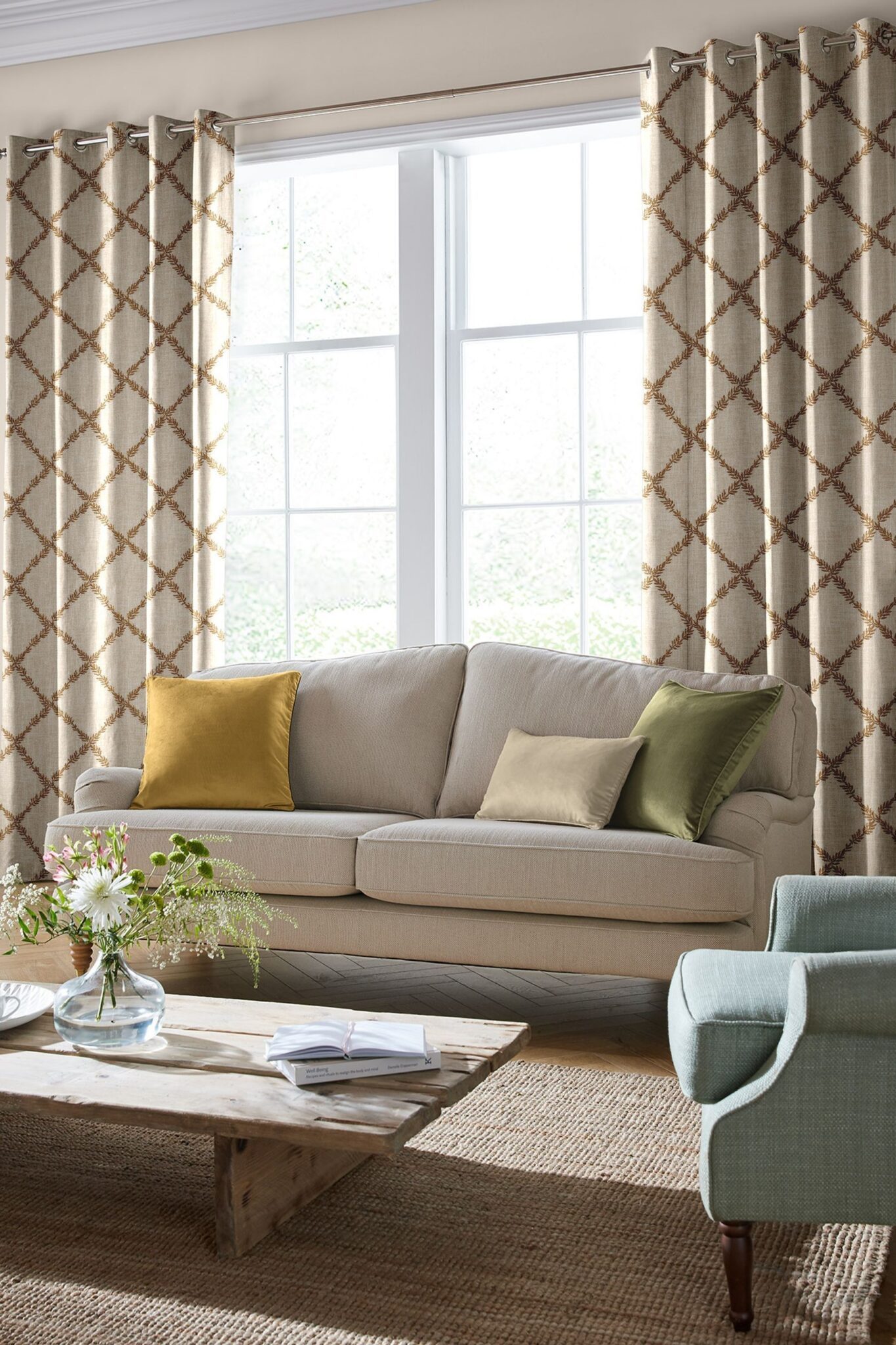 Pennorth brodert rav interiør