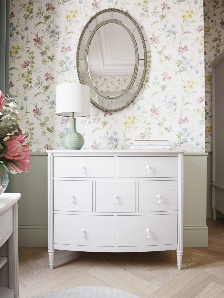 Bramford elegant kommode med 7 skuffer, hvitvasket i lys elfenben