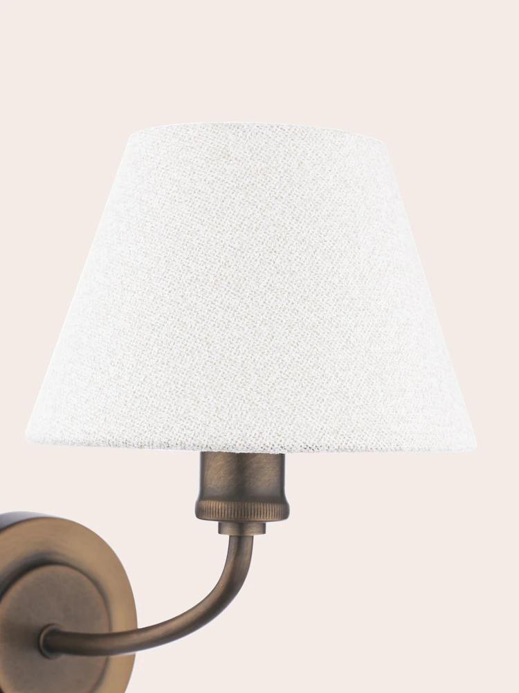 Denston-vegglampe-cut-detalj-skjerm