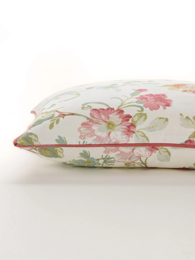 Rosalind-pute-cut-out-side