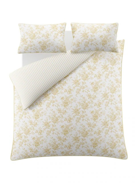 Walled-garden-oker-sengesett-cut