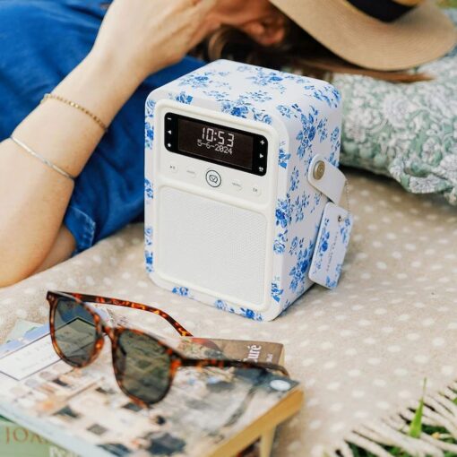 China Rose, Monty DAB radio/Bluetooth høyttaler fra Laura Ashley