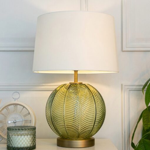 Vota – bordlampe i strukturert grønt glass med bladmotiv