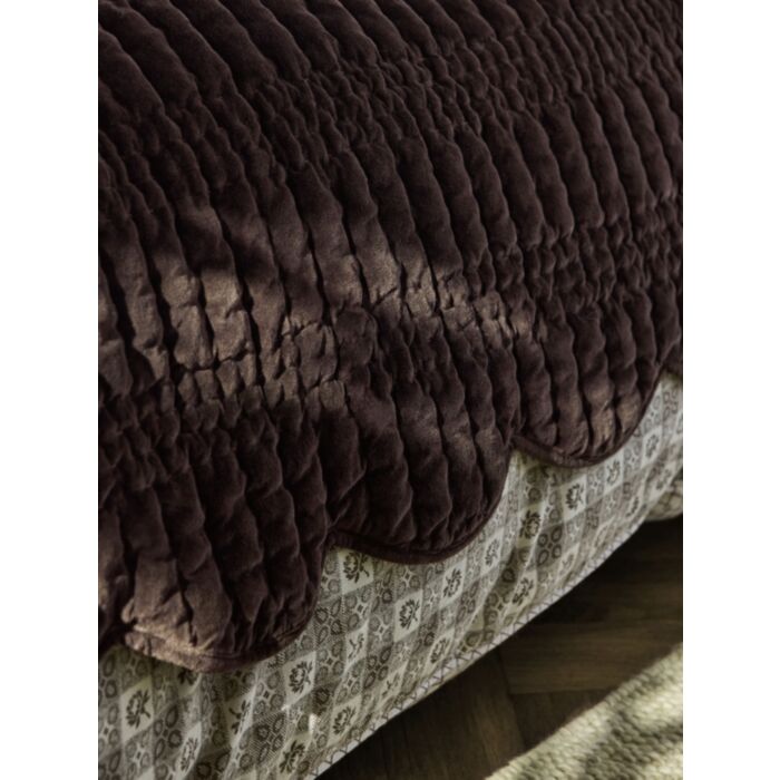 Scalloped, sengeteppe i Chocolate fra Laura Ashley, 180×235 cm - Bilde 2