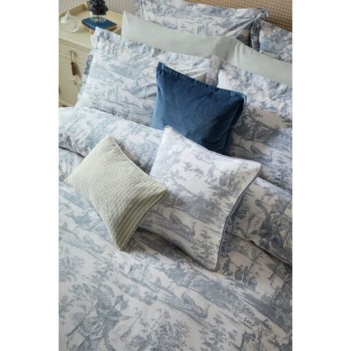 Braysmith Toile Chambray Blue pyntepute - fra Laura Ashley